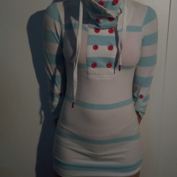 Top - Picture 1 of 4